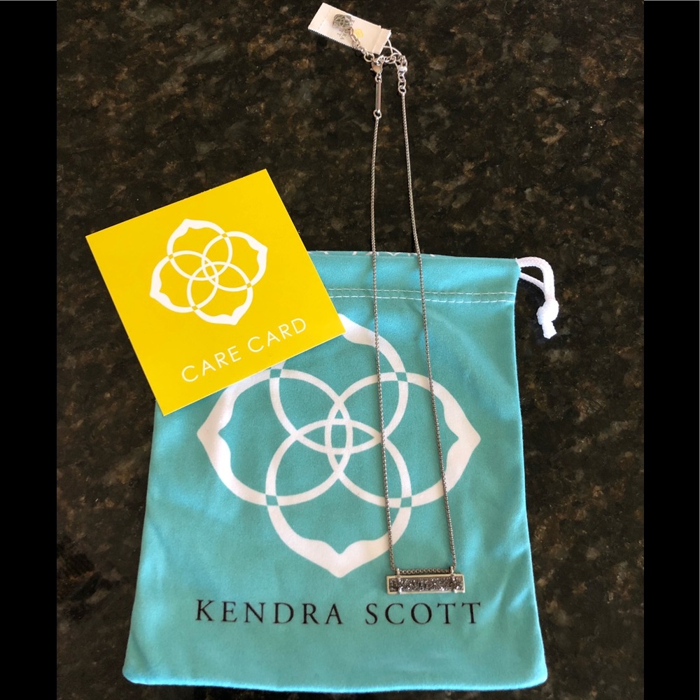 Kendra Scott Leanor Necklace